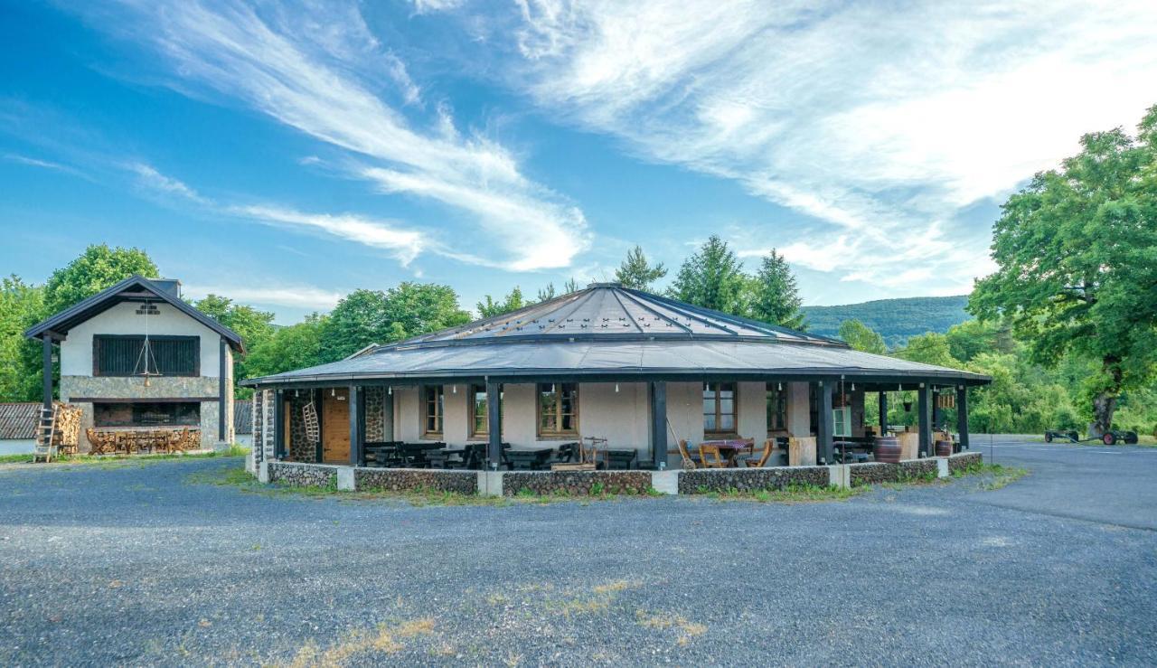 Resort Big House Plitvicka Jezera Licko Petrovo Selo ภายนอก รูปภาพ
