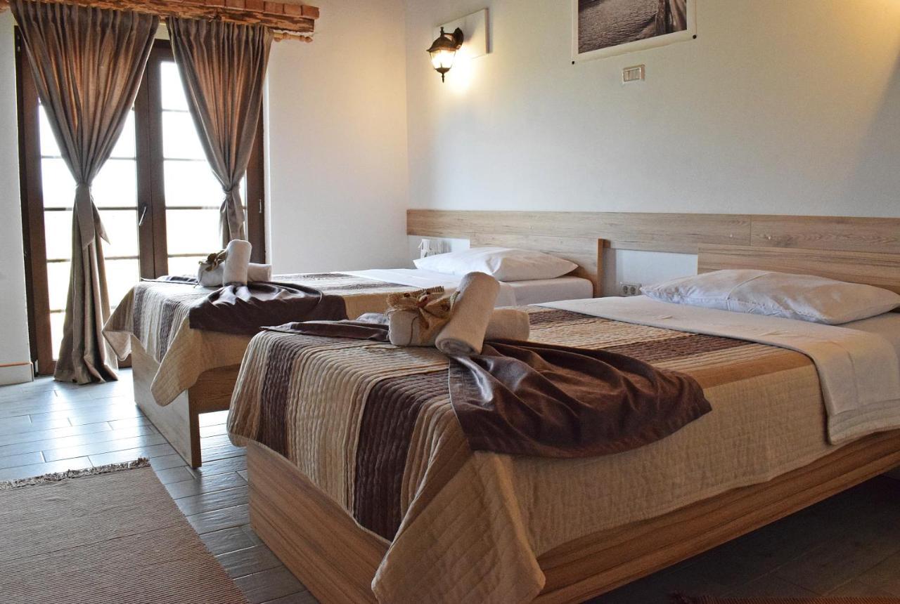 Resort Big House Plitvicka Jezera Licko Petrovo Selo ภายนอก รูปภาพ